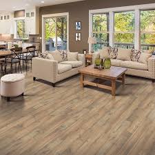 Pergo Take Home Sample Outlast Linton Auburn Oak Laminate Flooring 5 In X 7 In Pe 404023 The Home Depot In 2020 Oak Laminate Flooring Oak Laminate Pergo Flooring