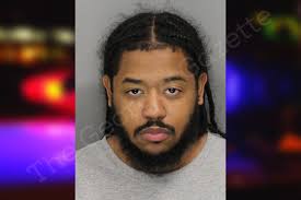 Dandre Rose's Instagram, Twitter & Facebook