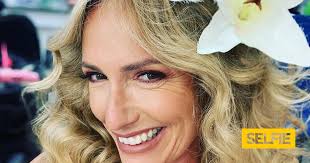 Os gatos não têm vertigens. Fernanda Serrano Fala Sobre Novo Namorado E Confessa Estou Muito Apaixonada Selfie