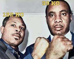 El Radar" Wilfred Benítez, Wilfredo "Bazooka" Gómez, promoter Don King, "El  Indio" Lupe Pintor and Thomas "The Hitman" Hearns all pose ahead of their  1982 card at the Superdome.