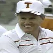 Former UT head football coach Fred Akers dies from complications of dementia