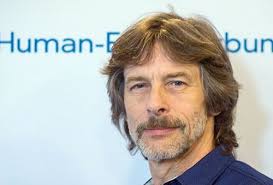 HEF-debatten om kirkeasyl fortsetter: Brun-Pedersen minner om Abbas og Fozia  Butt-saken fra 2010