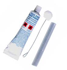 kit de reparation pour piscine colle speciale pour piscines de pvc et vinyle fonctionne sous l eau recipient de 29 6 ml leroy merlin