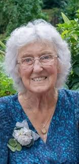 Iris Rowe's Instagram, Twitter & Facebook