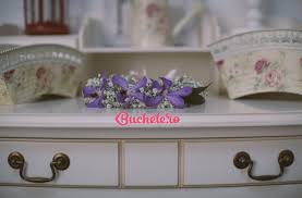 Coronita De Flori La Comanda De Livrat In Bucuresti Si Alte Orase Din Tara Home Decor Decor Decorative Tray