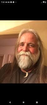 Glenn Bunce's Instagram, Twitter & Facebook