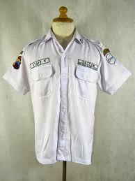 Baju security cewe nama nur : Seragam Satpam Salah Satu Model Seragam Security