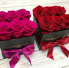 Which One Is Your Favorite Theroyalrosesgermany Rosebox Infinity Choose Favorite Rosen Box Rosen Basteln Blumen Geschenk