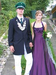Das wichtigste kleid einer frau sollte gut gewählt sein. Jungschutzenkonig 2005 Christoph Naber