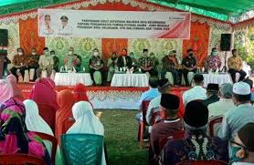 Guru ngaji ygni beraqidah islamiyah yang kuat dan tidak terpengaruh aqidah atheism, materialisme, sosialisme dan lainnya, sehingga perlu pendidikan dan pelatihan materi aqidah islam agar terjadi. Walikota Tatong Bara Serahkan Sk Petugas Agama Dan Guru Ngaji Kotamobagupost Com