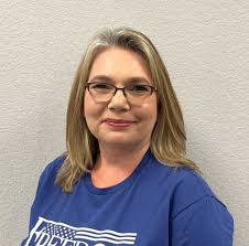 Jennifer Karnes's Instagram, Twitter & Facebook