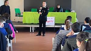 I Carabinieri del Comando Provinciale di Avellino proseguono gli incontri  di prossimità per la sicurezza e la legalità - Lab TV Lab TV