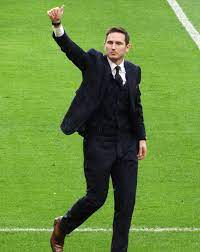 He started his professional career at the age of 14 by joining the west ham united. Frank Lampard Wikipedia