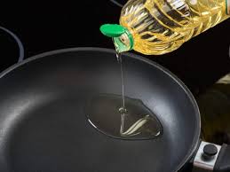 Take tablespoons of the oil as you cook other meals. Butter Ghee Or Oil What S A Healthier Choice Ghee Or Oil Which Is Good For Health