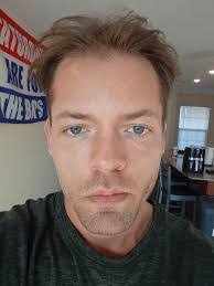 Charlotte Menard's Instagram, Twitter & Facebook