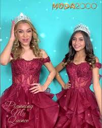 Give us your opinion on the surprise dance in the comments!! Moda 2000 Day 12 Of 12daysofchristmas Win Your