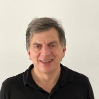 200+ perfiles de «(roy)»