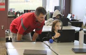 FDSH inducts 43 into National Honor Society