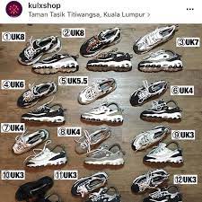 Skechers is one of the most popular kedai kasut in town, check out their jogging shoes, running shoes and more! Skechers D Lites Kasut Bundle Terpakai Women S Fashion Shoes On Carousell