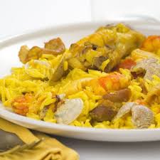 Riz En Paella Au Poulet Et Palourdes Recette Paella Au Poulet Paella Recette Riz