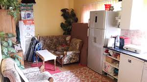 Casa este izolata, dispune atit de soba cit si de cazan pe lemne si carbune care incalzeste toata casa prin calorifere, canalizare, wc in casa,mașina de casă gata de locuit preț:48000 euro(negociabil) la doar 5 km de la hincești, s.logănești dotată cu toate necesare pentru trai,complet mobilată. Casa De Vanzare Bedeu Ungaria Cv19 Stranici Imobiliare