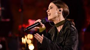 Doch der vater ging, das baby blieb allein mit der mutter. Sing Meinen Song Lena Meyer Landrut Packt Erstmals Uber Ihren Vater Aus