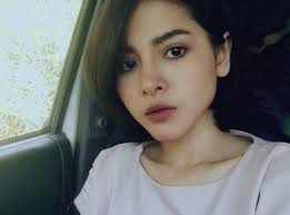 Download lagu cinta hati batu (12.43mb) dan streaming kumpulan lagu cinta hati batu (12.43mb) mp3 terbaru di metrolagu dan nikmati, video klip cinta usahakan kalian download sebagai review saja, belilah cd original atau kalian beli secara online seperti di itunes untuk mendukung semua. Kami Bercinta Pun Tak Ardell Aryana Hiburan Mstar