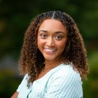 Tia Thomas's Instagram, Twitter & Facebook