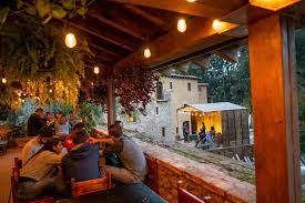 Val'quirico es un complejo turístico ubicado en la localidad de santa agueda, en el municipio de tetlatlahuca en el estado mexicano de tlaxcala. Val Quirico Restaurantes Guia 2021