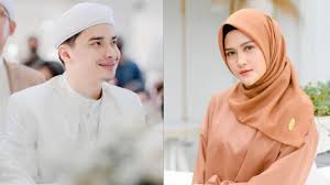 Diketahui zikri daulay dan henny rahman bercerai pada maret 2021, sedangkan pernikahan alvin faiz dan henny rahman. Ghgddqwwtfycam