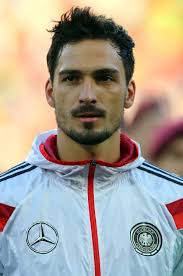 World cup winners thomas mueller and mats hummels on wednesday secured a return to the german national team for the first time in more than two years after coach joachim loew included them in his. Germany S Hottest Soccer Player Is Unfortunately Injured Soccer Players Mats Hummels Soccer