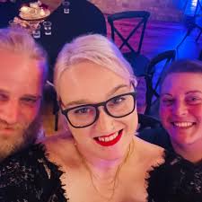 Who has the best Chicken Caesar Salad or Wrap in Milwaukee?