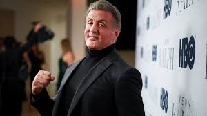 Sylvester stallone poses alongside stunning daughters in rare family photo… page six: Sylvester Stallone Promiflash De