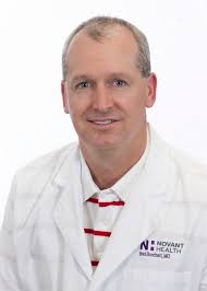 2 friends beat lung cancer, urge screening for the at-risk