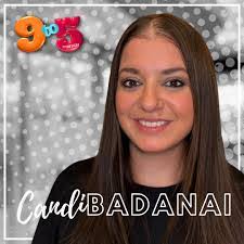 Alana Valente's Instagram, Twitter & Facebook