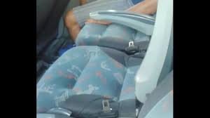 Pau duro no ônibus !! - XNXX.COM