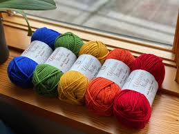 Free shipping on orders over $25 shipped by amazon. Uptown Bulky Universal Yarn Starlight Knitting Society
