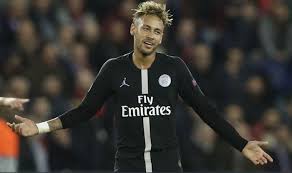 Incroyable comme il ressemble à neymar !! Neymar Jr Receives A Staggering Monthly Bonus Of More Than Rupees 3 Crores By Paris Saint Germain Football Club To Cheer Its Supporters Video Proof India Com