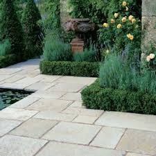 Stonemarket Paving Antique Limestone Vintage Paving Slabs Mixed Size 11 7m2 Garden Paving Patio Garden Hardscape