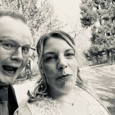 Wie lange dauerte es bei euch bis ihr euch an die Nutzung der Maske gewöhnt  habt??? Habe heute Nacht 4 vor mir und bin platt da ich durch die Maske  nicht zum