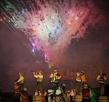 À compter du 9 juin, nombreux sont les parcs à thème qui vont rouvrir leurs portes en. Puy Du Fou Wikipedia