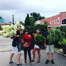 8 am to 6 pm & sundays 10 am to 5 pm this past year, cross creek nursery celebrated 46 years of serving the richmond area. Our Floral Community Wind Haven Farm