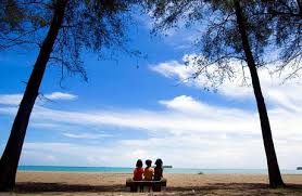 Harga tiket masuk pantai pangandaran. Pantai Cermin Pariaman Spot Liburan Cantik Dan Murah Penginapan Net 2021