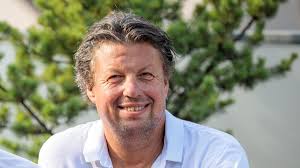 Duisburger Hafenchef geimpft: fragwürdige Arzt-Antworten