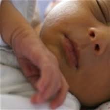 Gorro de nacimiento para bebé recién nacido. Como Se Comporta Su Recien Nacido Healthychildren Org