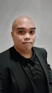 The @thepodiummall branch of @nationalbookstore still has plenty of copies  of #TheSummerOfLettingGo for ONLY Php395! 🤯 Just a quick PSA📣 I've had  people asking me recently so I personally made the trip