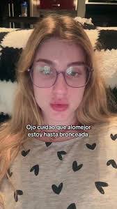 Samantha Roop's Instagram, Twitter & Facebook