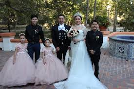 La esposa de larry hernández se confiesa. La Boda De Larry Hernandez En Imagenes People En Espanol
