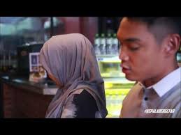 Mengisahkan leftenan jeneral dato hambali dan isterinya, noriah mempunyai 3 orang anak perempuan, shima, shida dan anak bongsu, syirin. 50 A Ideas Drama Akasia Astro First