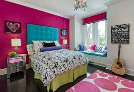 Hot pink gold pillow cover two size choices 16 18 or 20 cushion fuchsia white and metallic faux leather fabric panels. 15 Chic And Hot Pink Bedroom Designs Home Design Lover